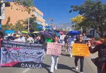 Trabajadores de Salud marchan en Oaxaca; acusan incumplimiento de promesas y exigen certeza laboral
