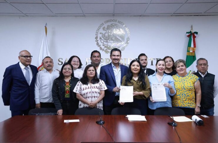 Entrega Ray Chagoya la Ley de Ingresos Municipal al Congreso Local