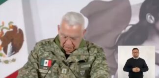 Se quiebra el titular de la Sedena al dar pésame por militares caídos tras operativo contra “El Mencho”