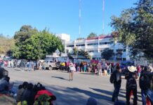 FPR paraliza Oaxaca capital; bloquea cinco puntos y exige mesa directa con Segob