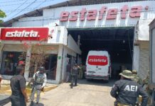 Operativo en paqueterías de Oaxaca destapa envíos de drogas y armas; investigan a remitentes