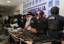“arsenal”, AK/47,AR/15, gran4das y equipo táctico por más de 1.5 mdp en cateo en Ocotlán; cae presunto líder
