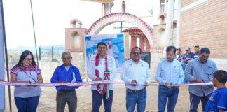 Entrega Ceabien ampliación del sistema de alcantarillado sanitario en Magdalena Teitipac