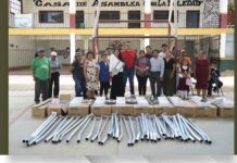 Nancy Benítez entrega luminarias en la colonia La Soledad; más de 5 mil colonos son beneficiados