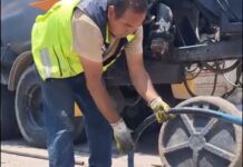 Realizan trabajos de desazolve en la colonia Santa Cecilia para prevenir afectaciones