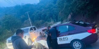 Intentan arrojar al voladero a Síndico de San Sebastián Río Hondo; salió ileso tras fuerte choque