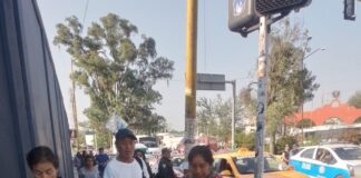 Comerciantes reportan afectaciones por reordenamiento vial y restricción a taxis foráneos en Oaxaca