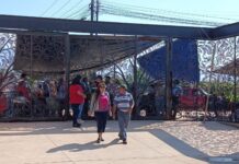 SEGO mantiene diálogo con magisterio para favorecer el tránsito de pasajeros en el Aeropuerto de Oaxaca