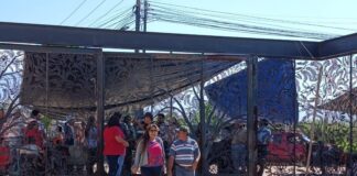SEGO mantiene diálogo con magisterio para favorecer el tránsito de pasajeros en el Aeropuerto de Oaxaca