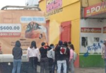 Normalistas toman camiones en el centro de la Ciudad