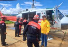 Operativo aéreo refuerza búsqueda de persona desaparecida tras ser arrastrada por río en San Luis Amatlán