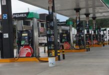 Reportan desabasto de combustible en gasolinera de los Valles Centrales