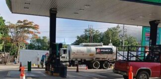 Empiezan abastecer algunas gasolineras que ya no contaban con gasolina en los Valles Centrales