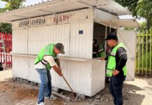 Retira Municipio de Oaxaca de Ju谩rez caseta en Calzada San Felipe tras procedimiento administrativo y reiteradas quejas ciudadanas