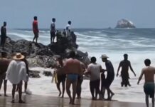 Turista estuvo a punto de morir ahogada por fuerte Mar De Fondo en Oaxaca; rescate causa conmoción entre visitantes