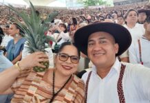 Ovaciona Nino Morales a sus hermanas y hermanos indígenas en la Octava del Lunes del Cerro
