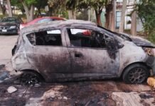 Dos vehículos calcinados fueron hallados este martes en el Fraccionamiento El Rosario