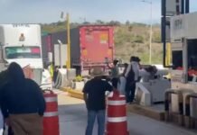 Se mantiene protesta en la Caseta de Huitzo