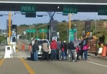 Amanece tomado la Caseta de Huitzo este viernes