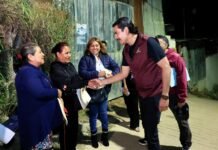 Ray Chagoya entrega Banco de Materiales en tres zonas de San Martín Mexicapam