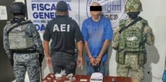 Fiscalía de Oaxaca ejecuta cateo en San Juan Guelavía; asegura drogas, armas y detiene a una persona