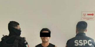 ¡$2 MIL MENSUALES POR TAXI Y $500 POR CALCOMANÍAS! COBRABA LÍDER QUEDÓ DETENIDO POR PRESUNTA EXTORSIÓN A TRANSPORTISTAS