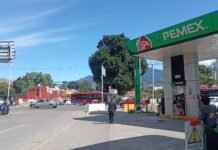 Supuestos trabajadores de DIDI bloquean a la altura de Fonapas